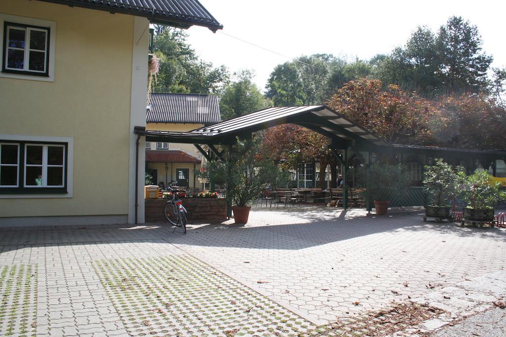 Gasthaus Ueberfuhr Elsbethen Exterior photo