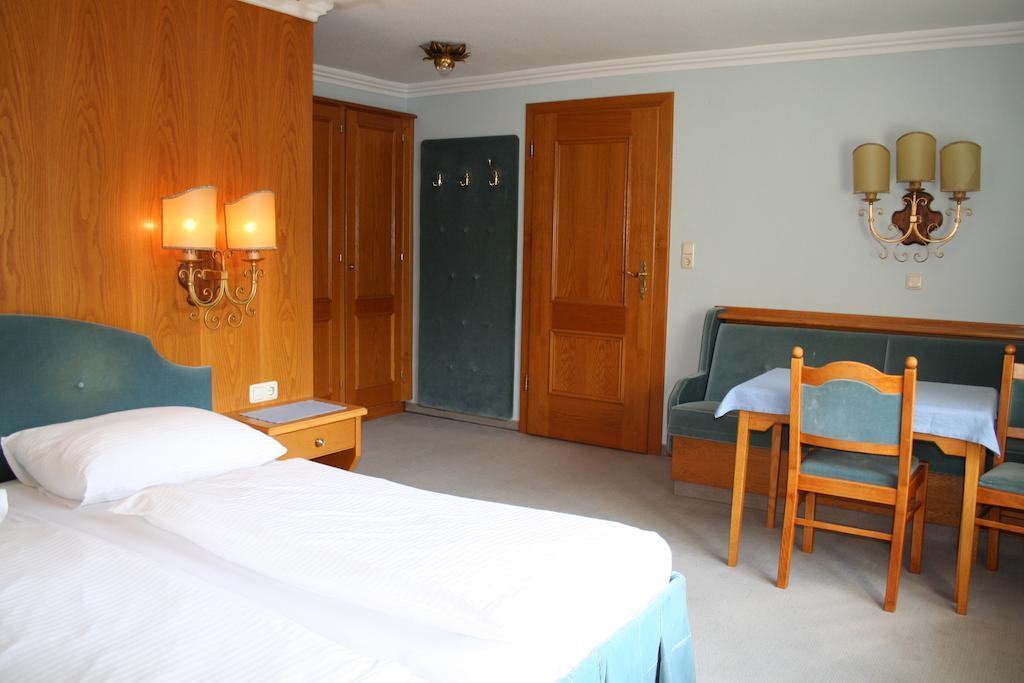 Gasthaus Ueberfuhr Elsbethen Room photo